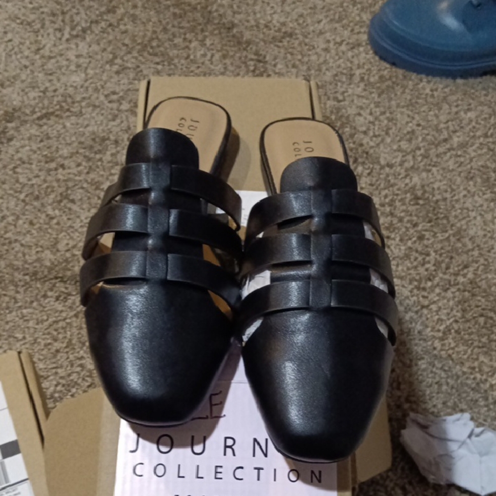 Journee Collection Black Mules Sleek and Versatile